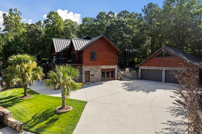 Carrollton, Georgia, 30116, United States, 5 Bedrooms Bedrooms, ,5 BathroomsBathrooms,Residential,For Sale,1803971