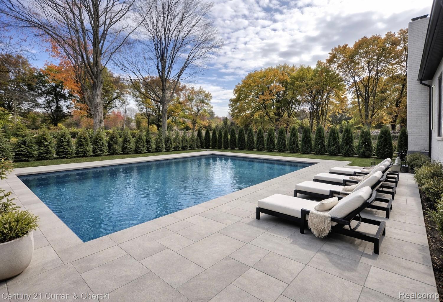 Dearborn, Michigan, 48128, United States, 5 Bedrooms Bedrooms, ,5 BathroomsBathrooms,Residential,For Sale,2030794