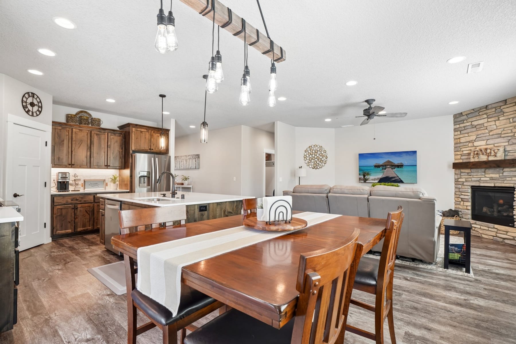  158 ZEPHYR DR Silver Lake, WA 98645 - 物件實景
