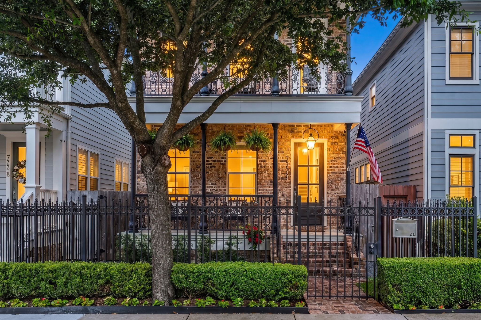  733 Ashland Street C - 物件實景