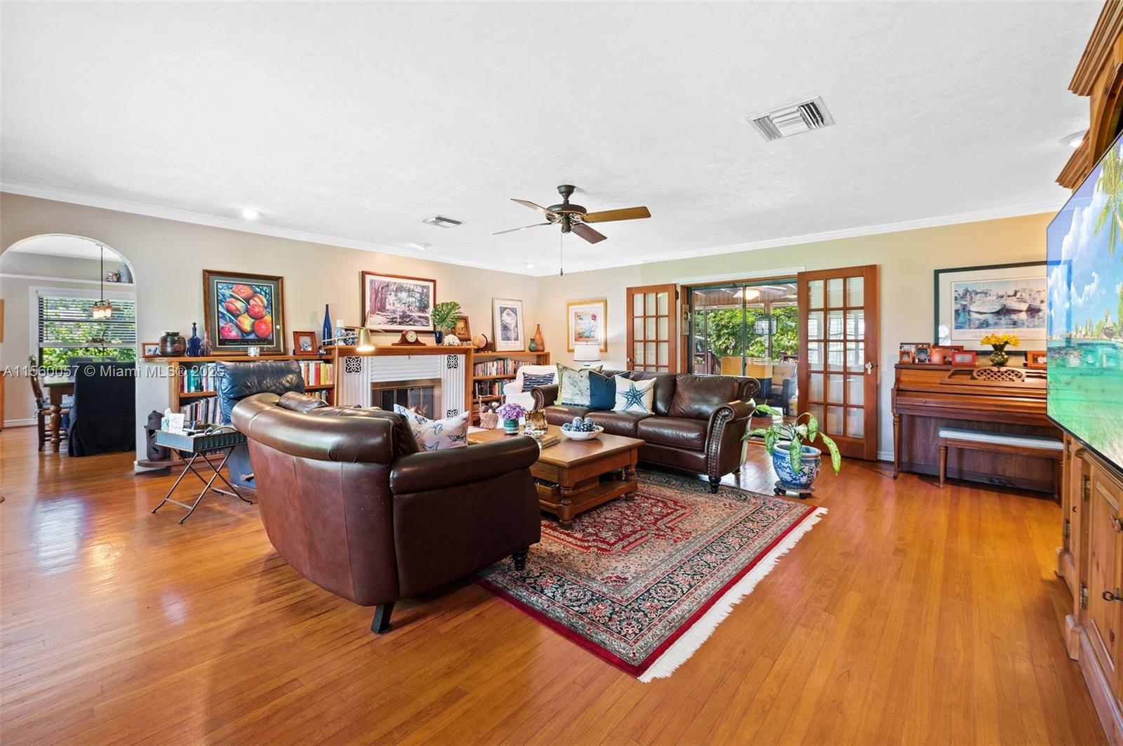 Pinecrest, Florida, 33156, United States, 2 Bedrooms Bedrooms, ,2 BathroomsBathrooms,Residential,For Sale,1885359