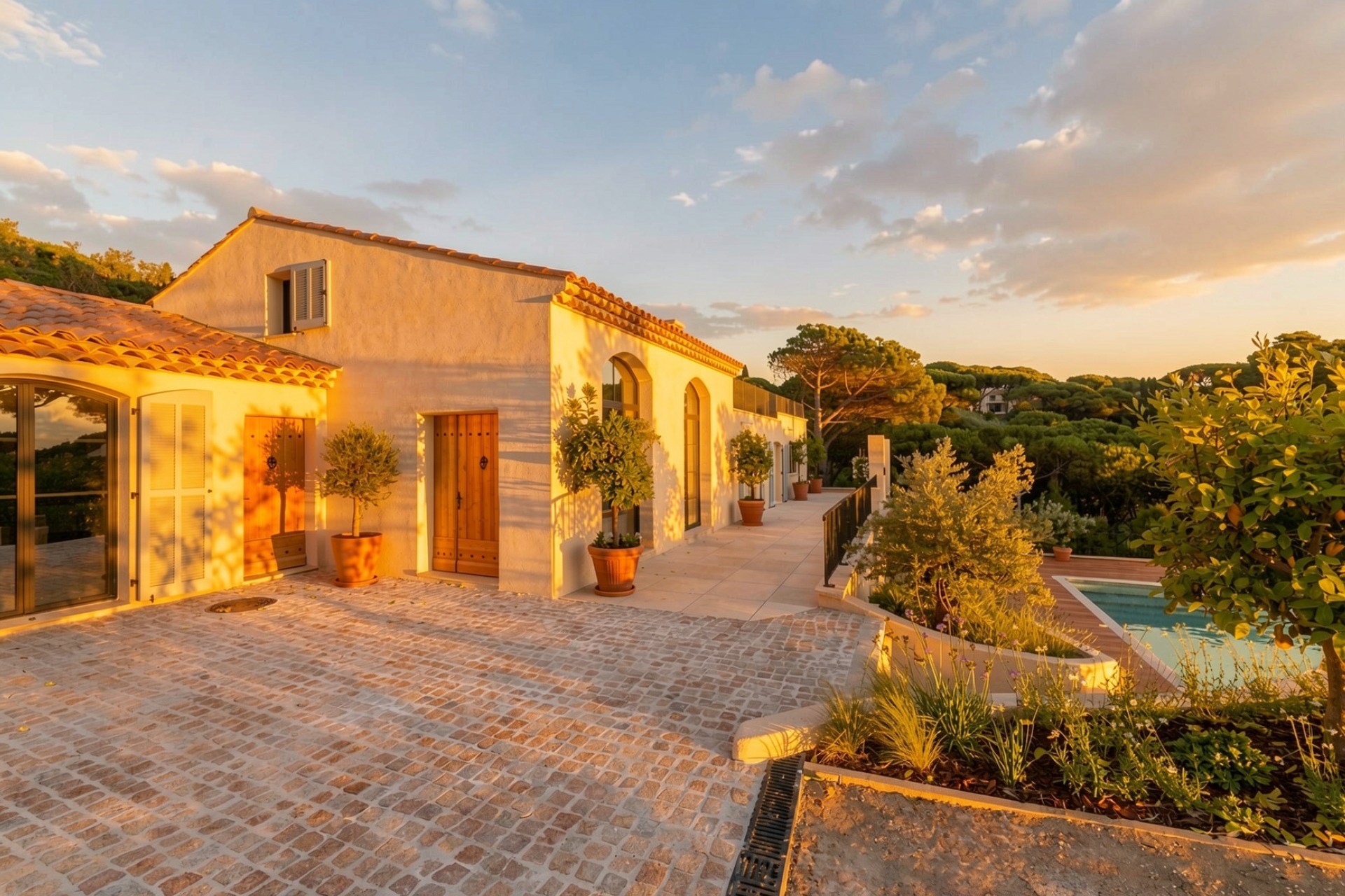  Ramatuelle – South-Facing Villa with Swimming Pool and Sea View - 物件實景