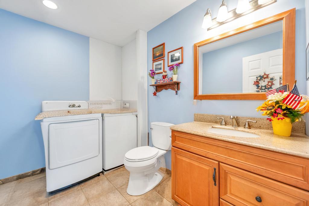 Islip Terrace, New York, 11752, United States, 3 Bedrooms Bedrooms, ,3 BathroomsBathrooms,Residential,For Sale,1898888