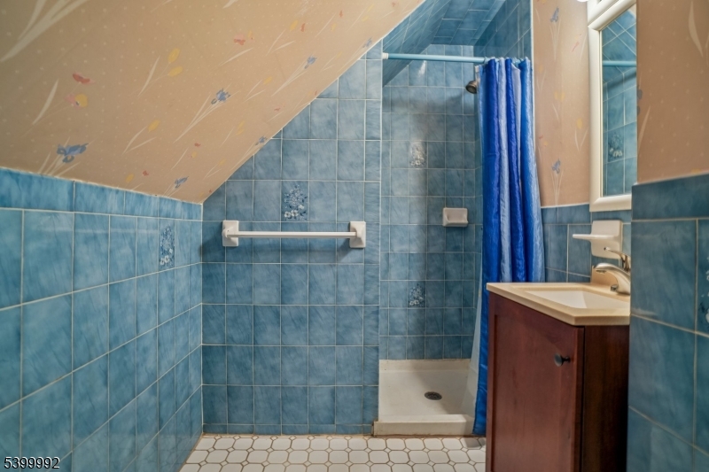 Union Twp., New Jersey, 07083, United States, 4 Bedrooms Bedrooms, ,2 BathroomsBathrooms,Residential,For Sale,2001957