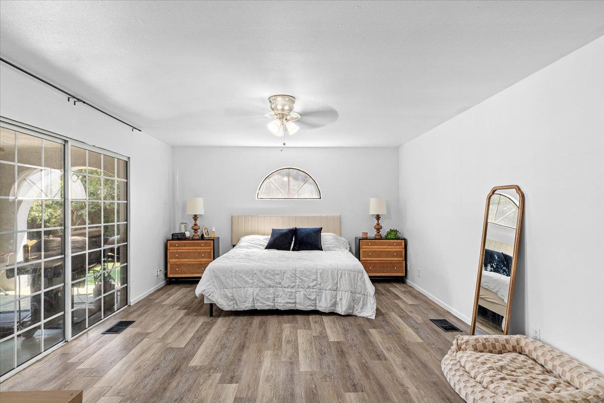 Escalon, California, 95320, United States, 6 Bedrooms Bedrooms, ,3 BathroomsBathrooms,Residential,For Sale,1977867