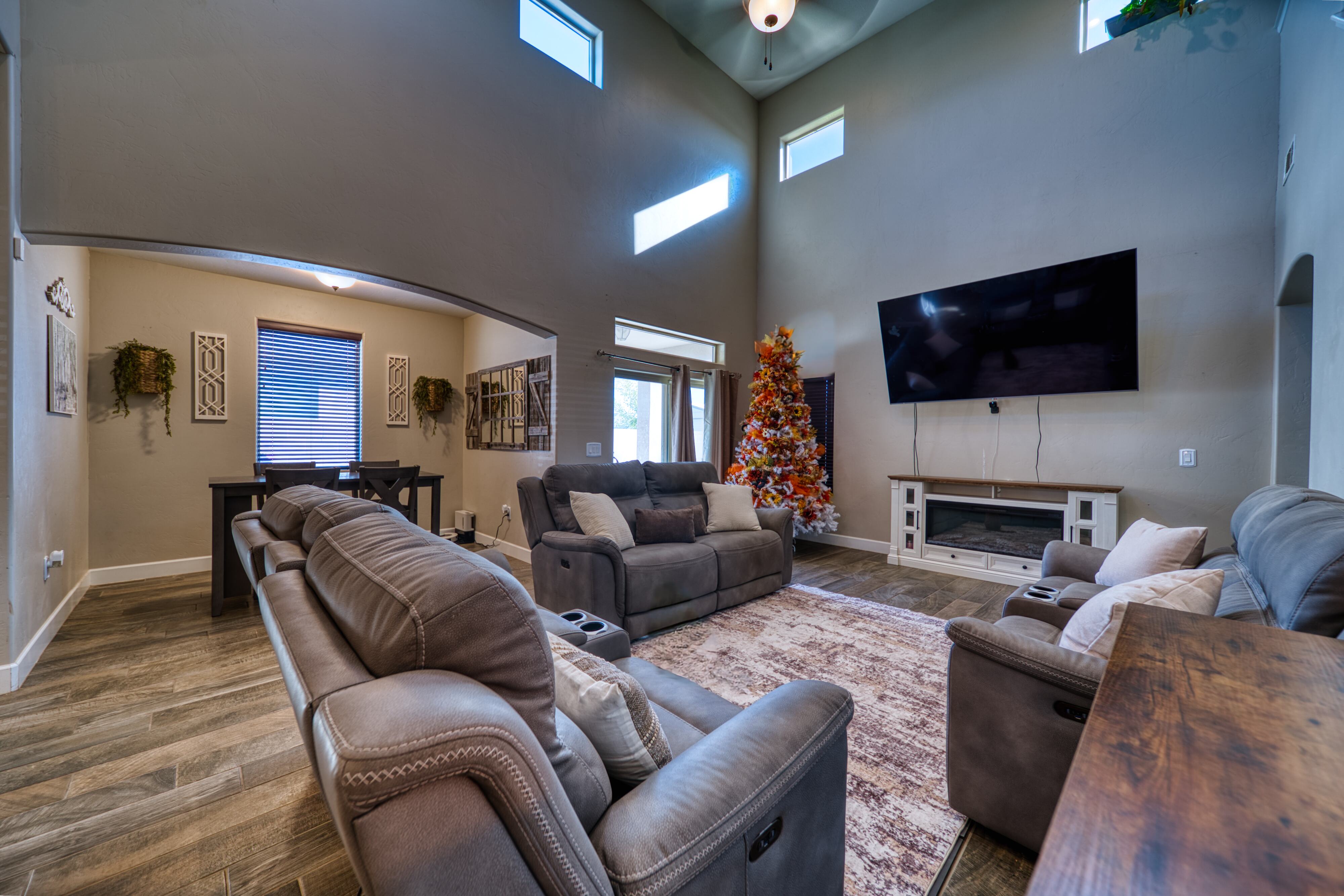 Carlsbad, New Mexico, 88220, United States, 4 Bedrooms Bedrooms, ,3 BathroomsBathrooms,Residential,For Sale,1975049