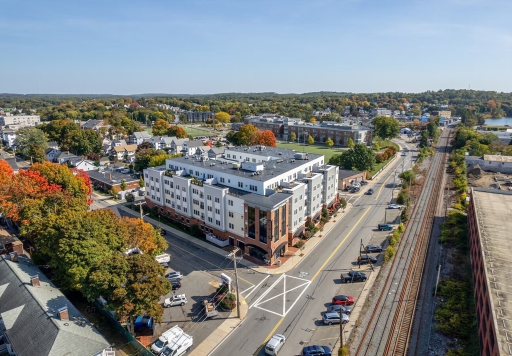 Wakefield, Massachusetts, 01880, United States, 2 Bedrooms Bedrooms, ,2 BathroomsBathrooms,Residential,For Sale,2040017