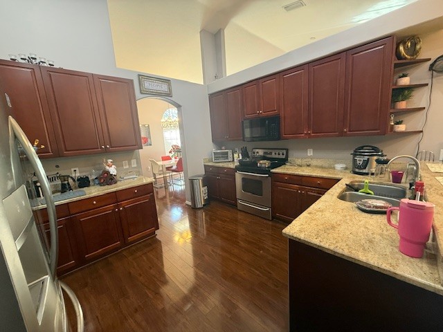 Valrico, Florida, 33596, United States, 5 Bedrooms Bedrooms, ,3 BathroomsBathrooms,Residential,For Sale,1935788