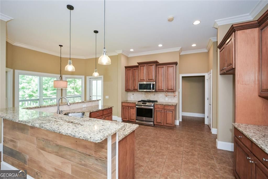 Dallas, Georgia, 30132, United States, 4 Bedrooms Bedrooms, ,5 BathroomsBathrooms,Residential,For Sale,1914851