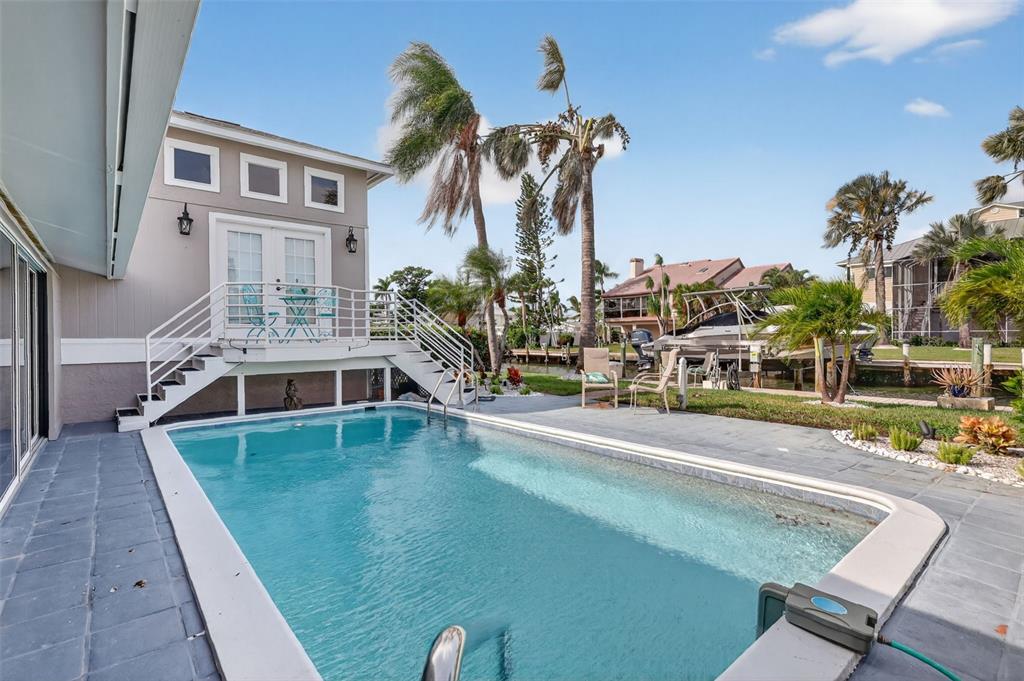 Longboat Key, Florida, 34228, United States, 3 Bedrooms Bedrooms, ,2 BathroomsBathrooms,Residential,For Sale,1990986