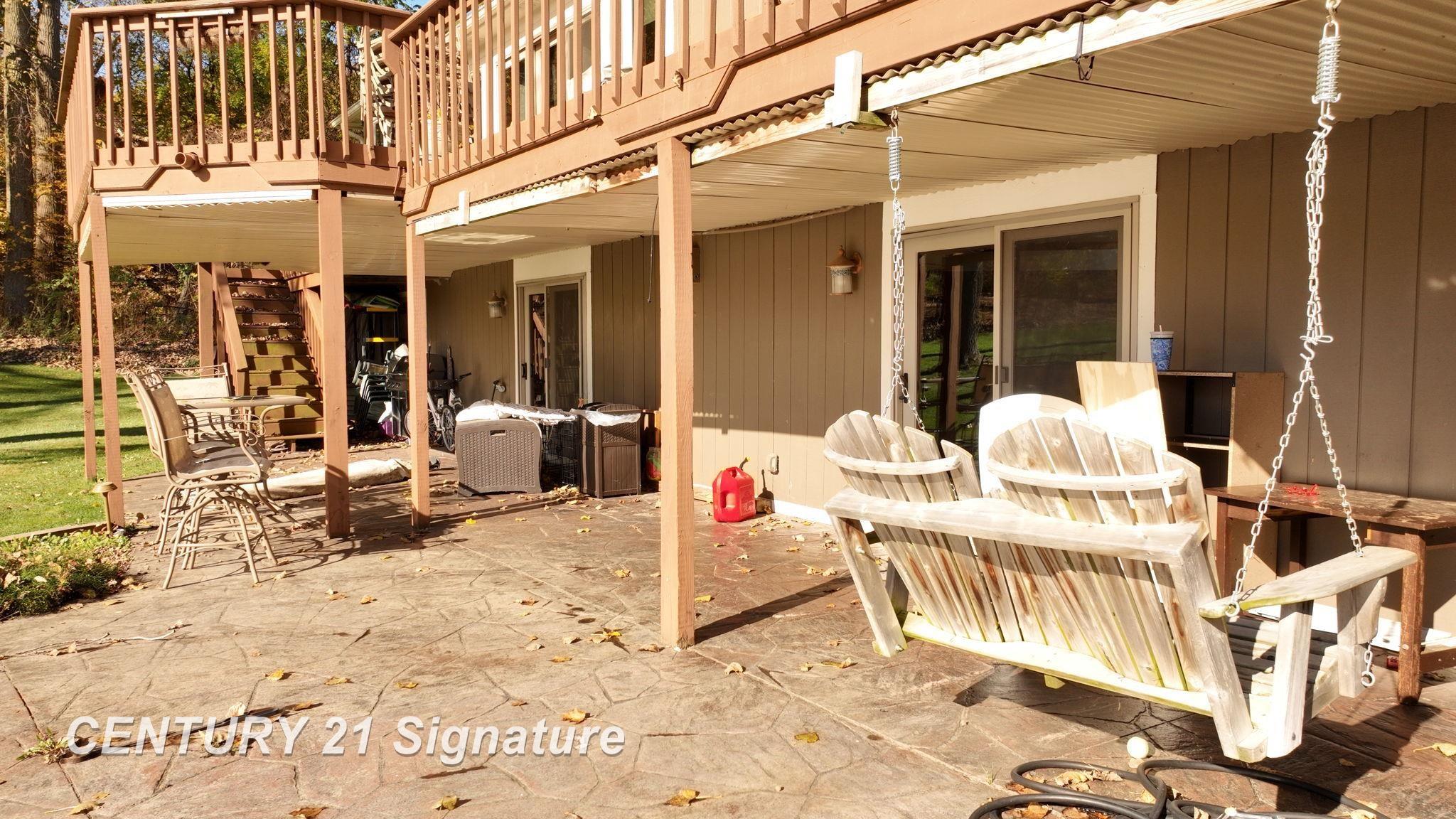 Fenton, Michigan, 48430, United States, 6 Bedrooms Bedrooms, ,4 BathroomsBathrooms,Residential,For Sale,1976063