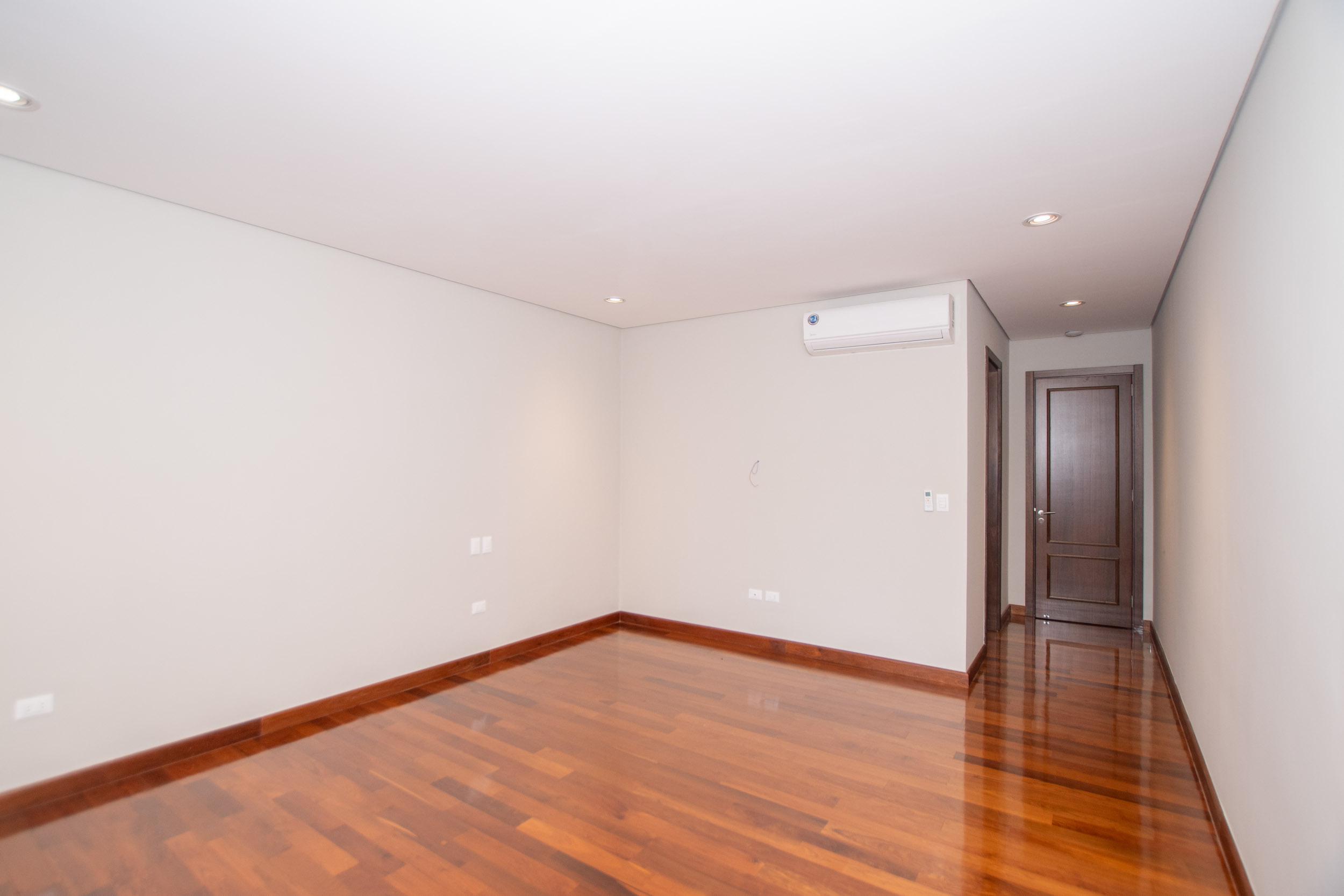  Brand-New Residence in the Paseo La Galería Area - 物件實景