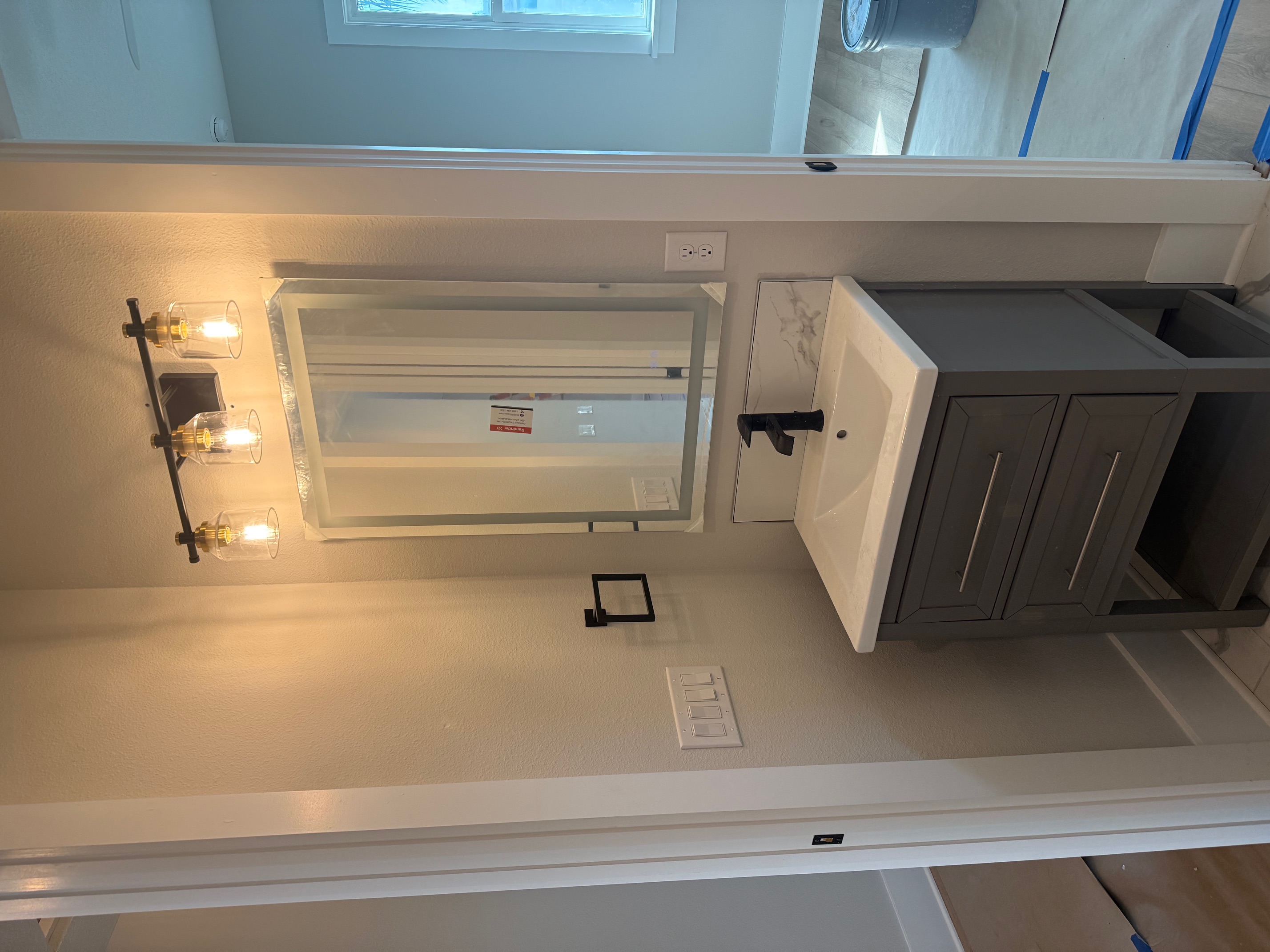 Tampa, Florida, 33611, United States, 5 Bedrooms Bedrooms, ,4 BathroomsBathrooms,Residential,For Sale,1992381