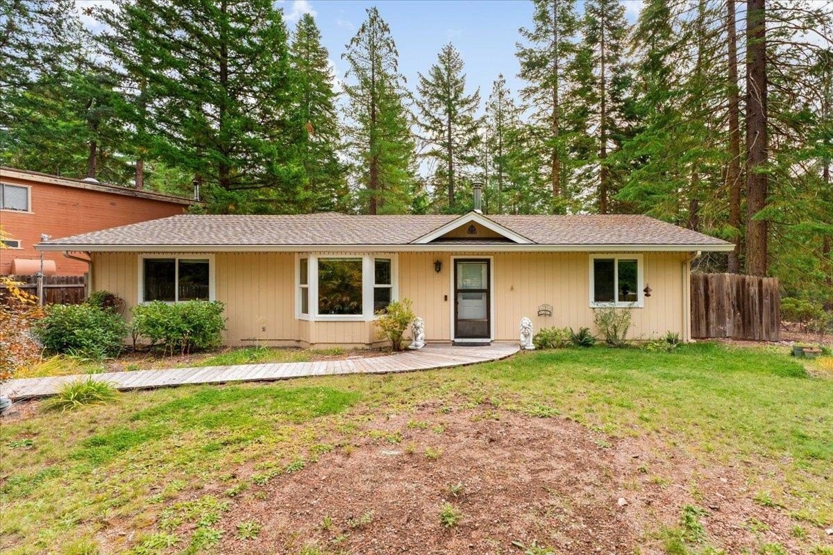 Mt Shasta, California, 96067, United States, 3 Bedrooms Bedrooms, ,2 BathroomsBathrooms,Residential,For Sale,1929082
