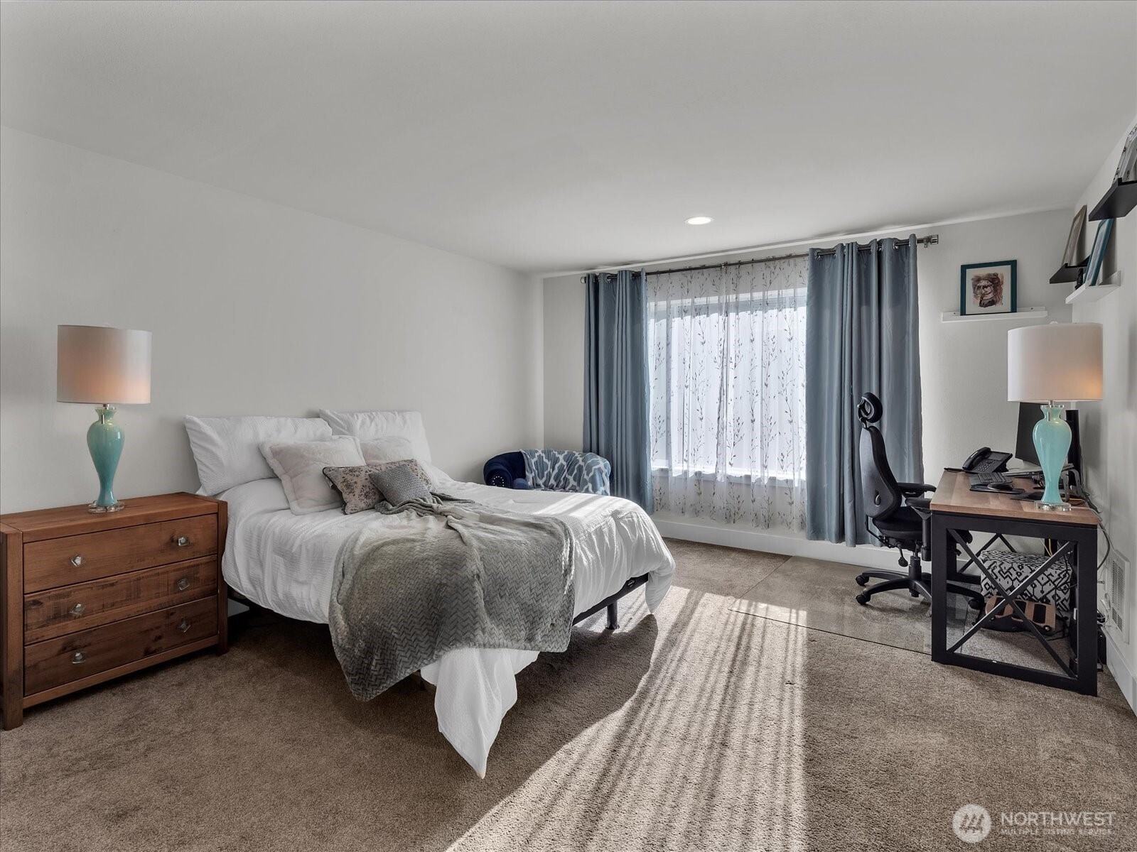 Lake Stevens, Washington, 98258, United States, 4 Bedrooms Bedrooms, ,4 BathroomsBathrooms,Residential,For Sale,1883070