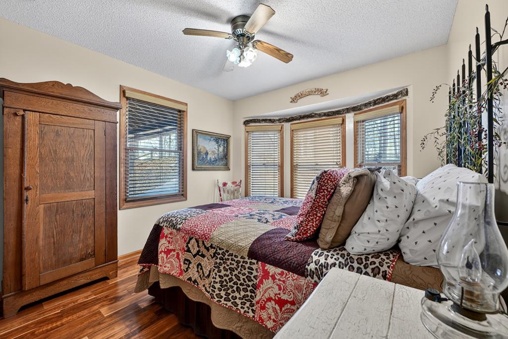 Ellijay, Georgia, 30536, United States, 4 Bedrooms Bedrooms, ,3 BathroomsBathrooms,Residential,For Sale,2003227