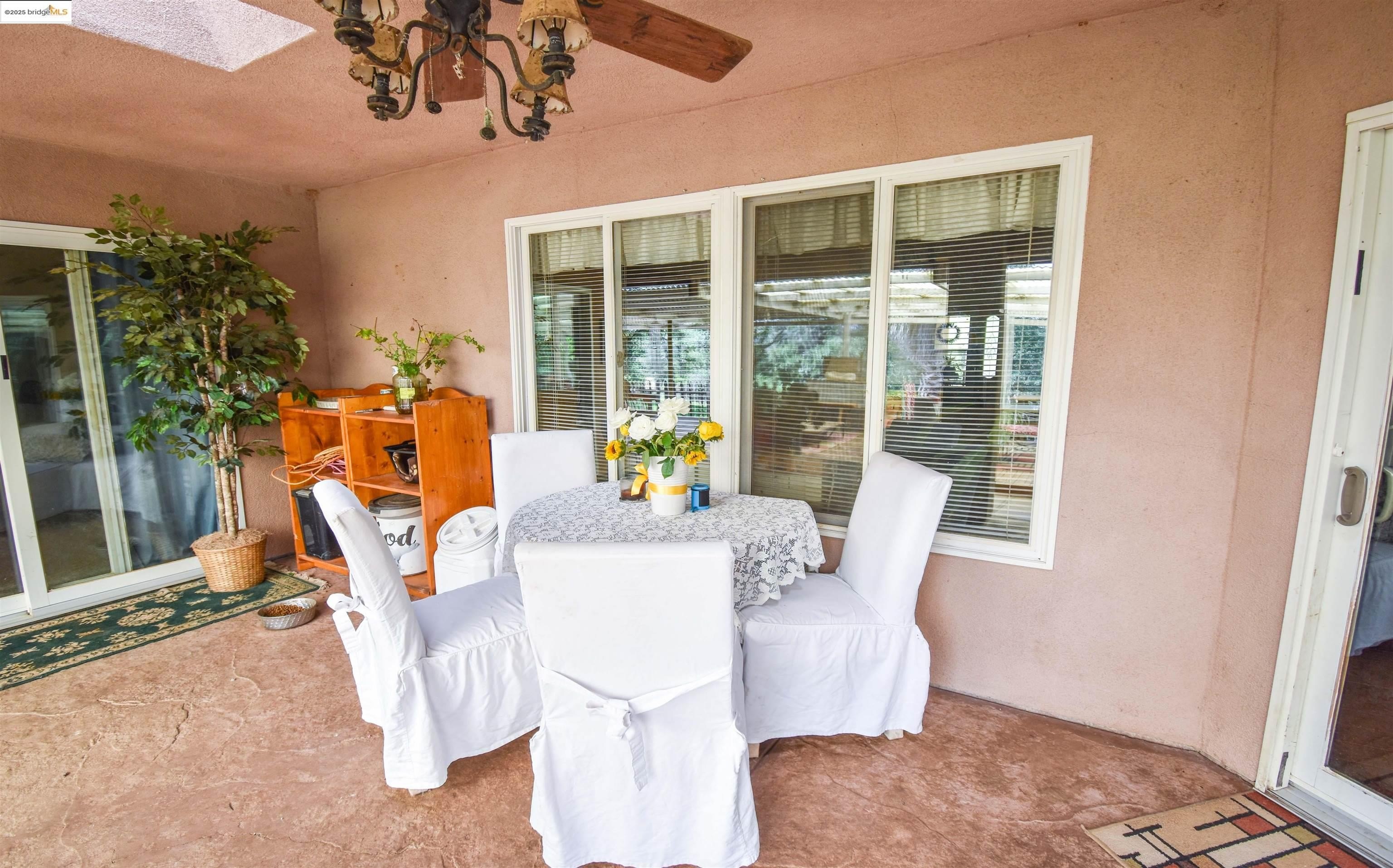 Jamestown, California, 95327, United States, 3 Bedrooms Bedrooms, ,2 BathroomsBathrooms,Residential,For Sale,1828112