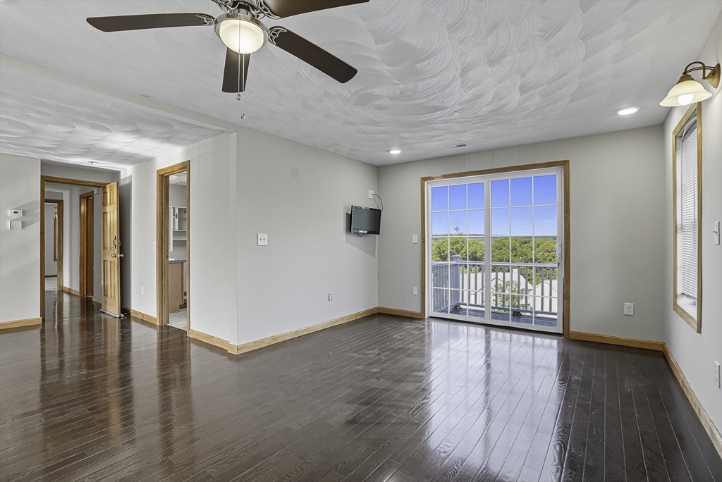 Worcester, Massachusetts, 01606, United States, 4 Bedrooms Bedrooms, ,3 BathroomsBathrooms,Residential,For Sale,2012062