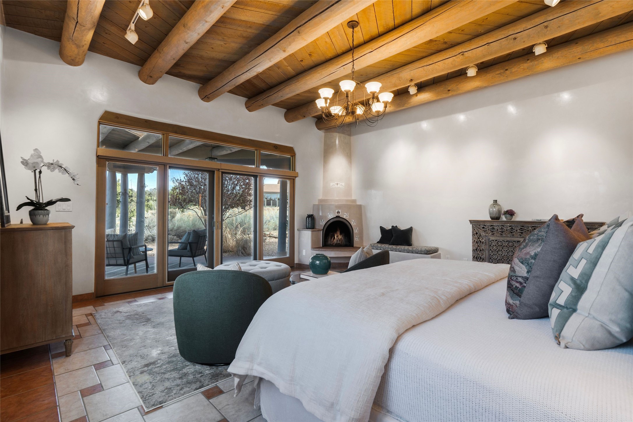  1396 Hyde Park - 物件實景