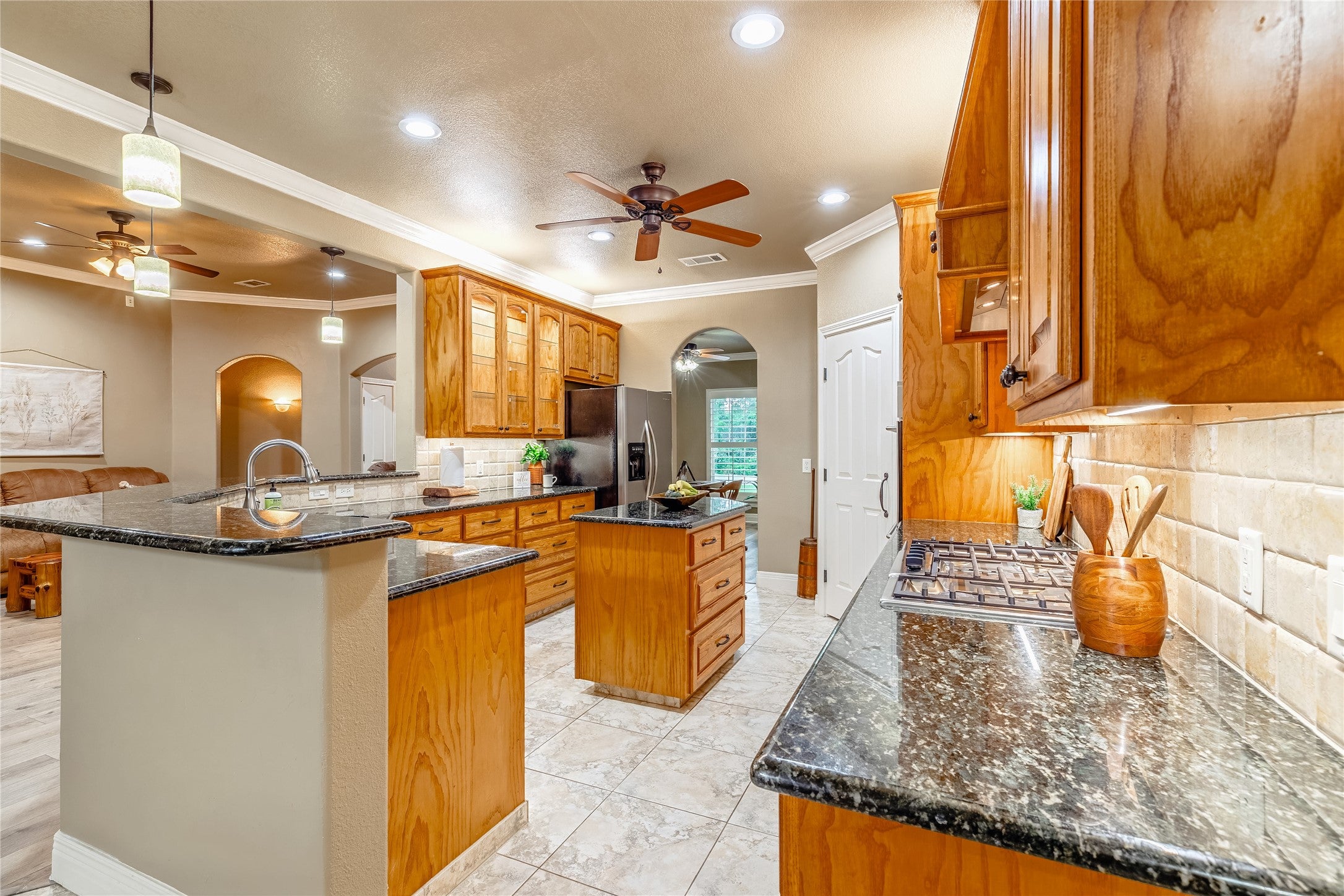 Lakeside, Texas, 76135, United States, 3 Bedrooms Bedrooms, ,3 BathroomsBathrooms,Residential,For Sale,2047956