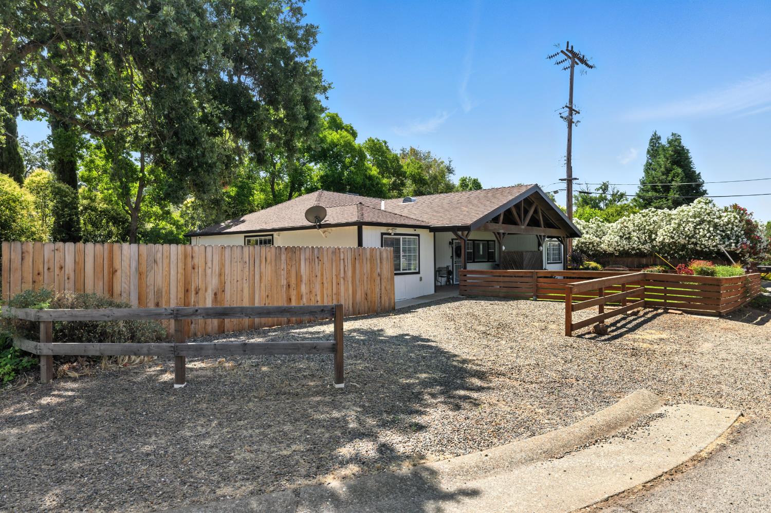 Fair Oaks, California, 95628, United States, 3 Bedrooms Bedrooms, ,2 BathroomsBathrooms,Residential,For Sale,1891420