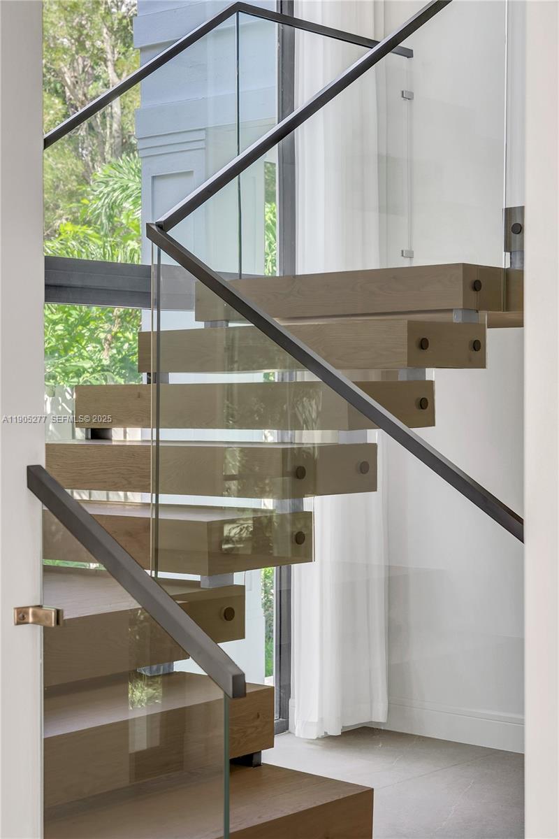 Miami, Florida, 33133, United States, 5 Bedrooms Bedrooms, ,6 BathroomsBathrooms,Residential,For Sale,1996975