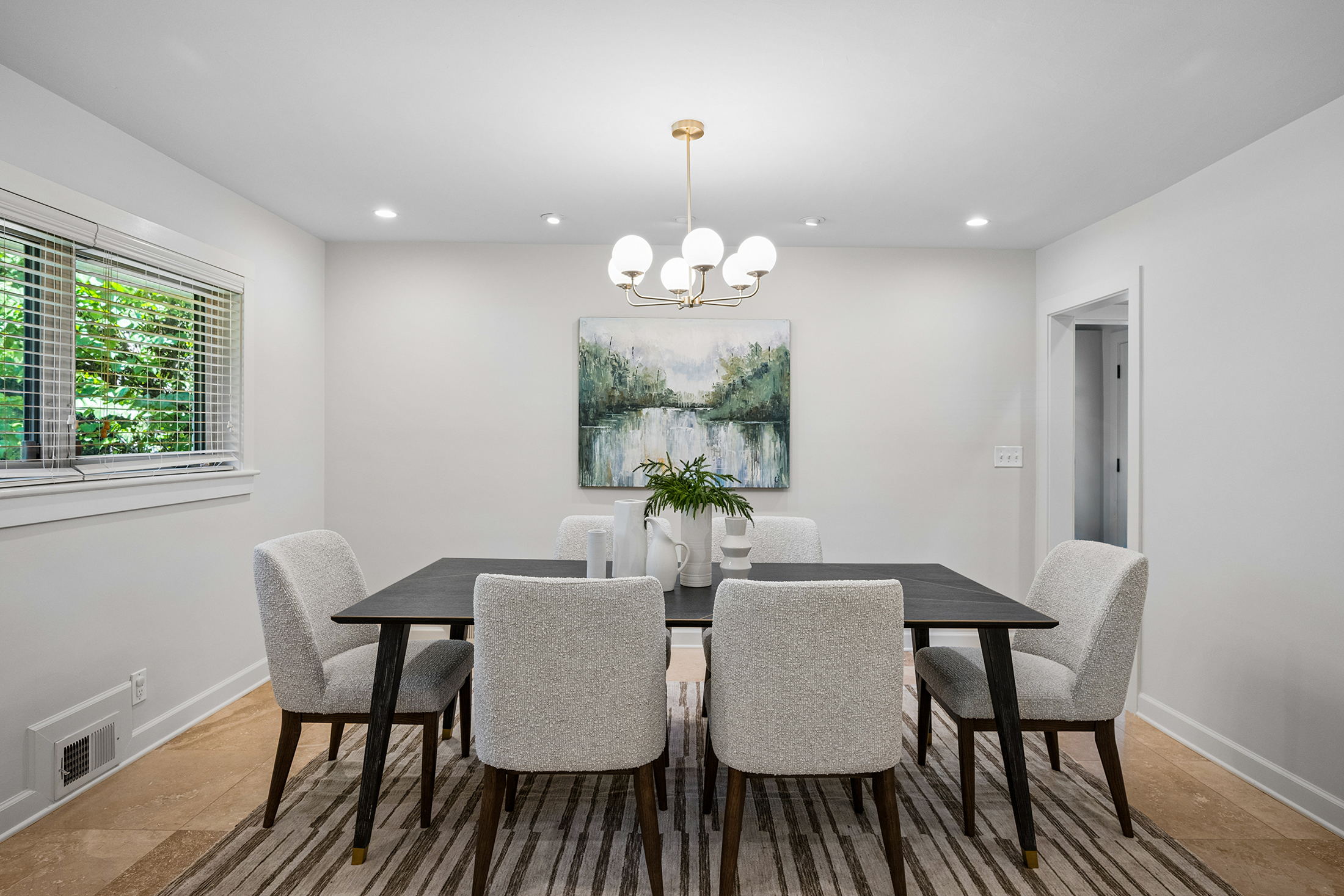  Thoughtfully Renovated Mid-Century Modern in Morningside - 物件實景