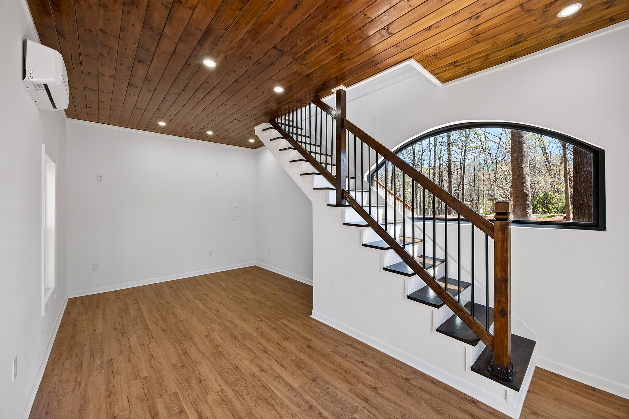  Exceptional Gated Estate with Resort-caliber Grounds - 物件實景