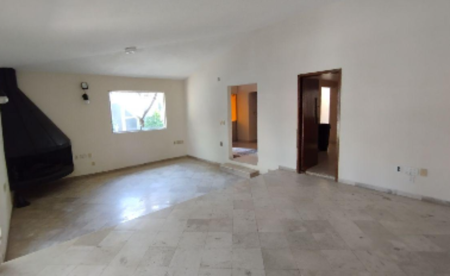 Xochimilco, Ciudad de México, 16020, Mexico, 4 Bedrooms Bedrooms, ,3 BathroomsBathrooms,Residential,For Sale,2003273