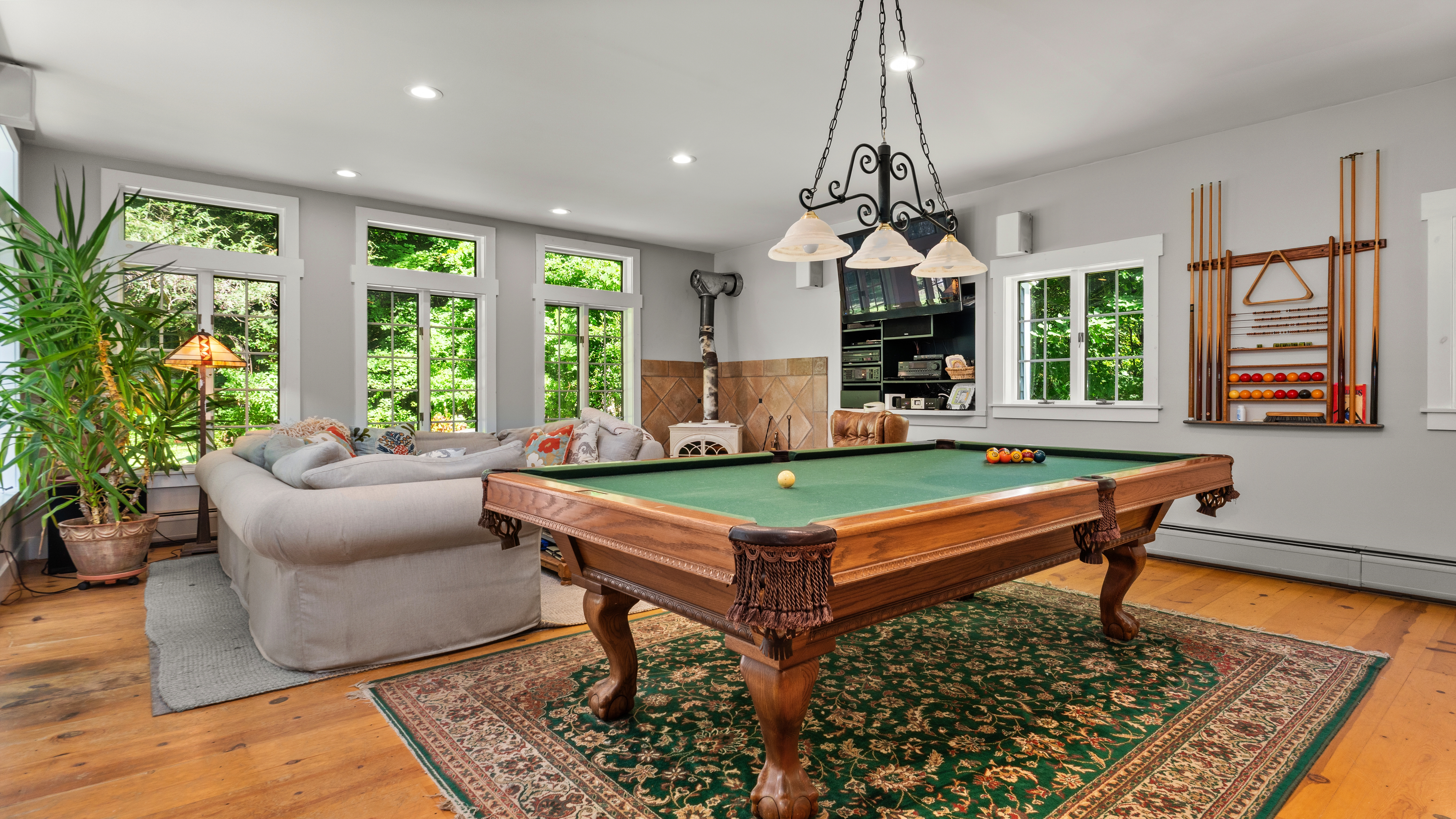  Berkshire Retreat: 4 Private Acres Near Downtown Great Barrington - 物件實景