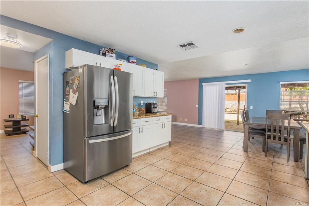 Fontana, California, 92337, United States, 5 Bedrooms Bedrooms, ,3 BathroomsBathrooms,Residential,For Sale,1921892