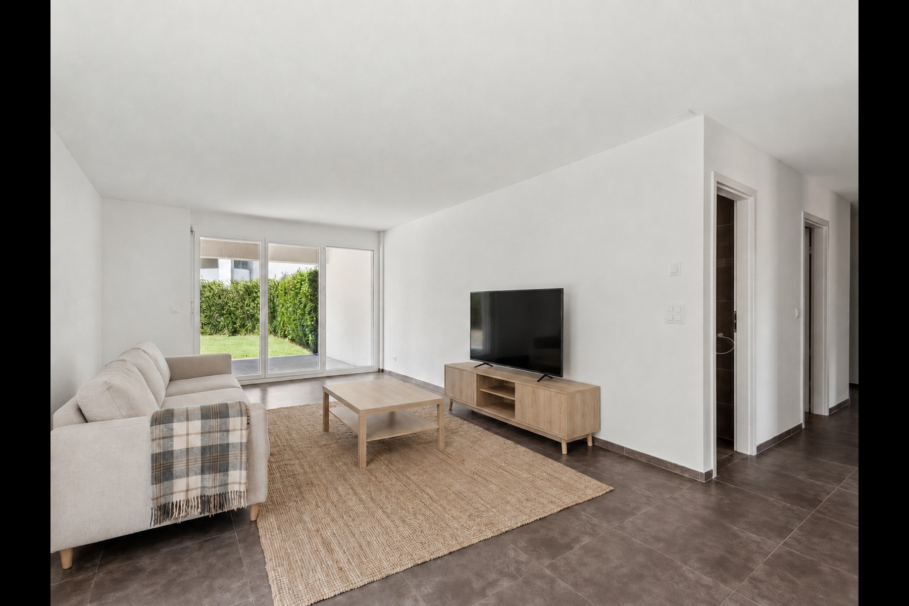  4.5-room apartment with a terrace, private garden, and a train station just a fe - 物件實景