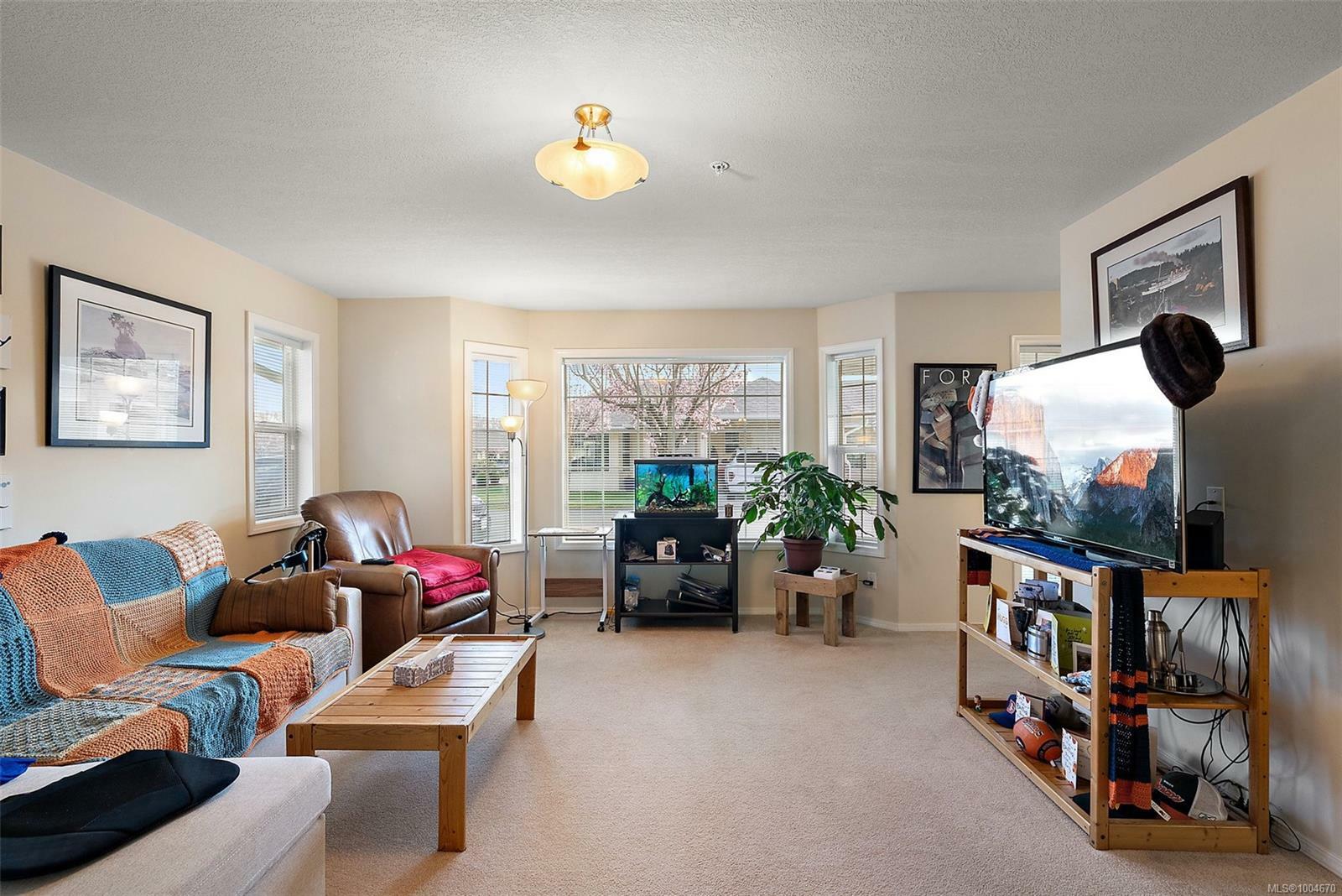 DUNCAN, British Columbia, V9L 2S2, CA, 2 Bedrooms Bedrooms, ,Residential,For Sale,1875363