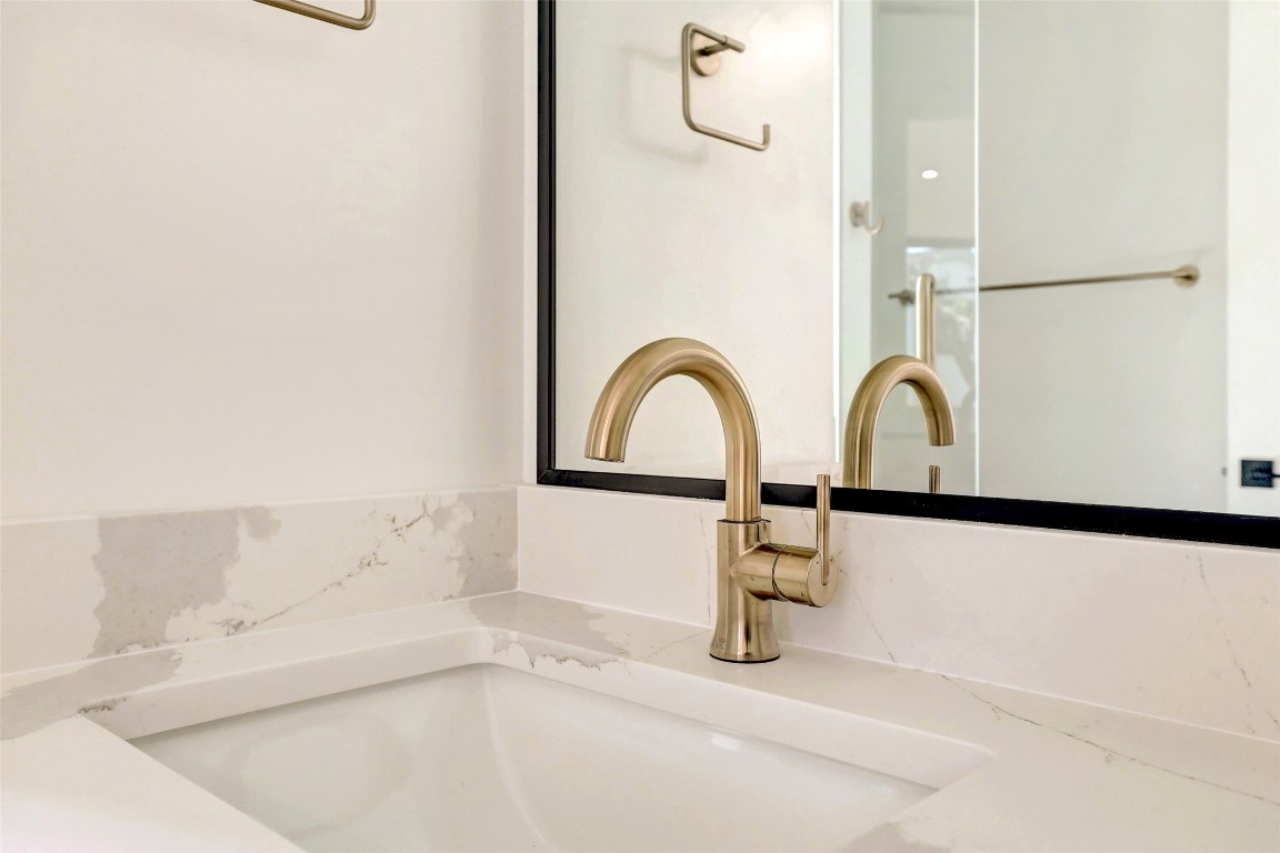 Austin, Texas, 78704, United States, 3 Bedrooms Bedrooms, ,3 BathroomsBathrooms,Residential,For Sale,1991622