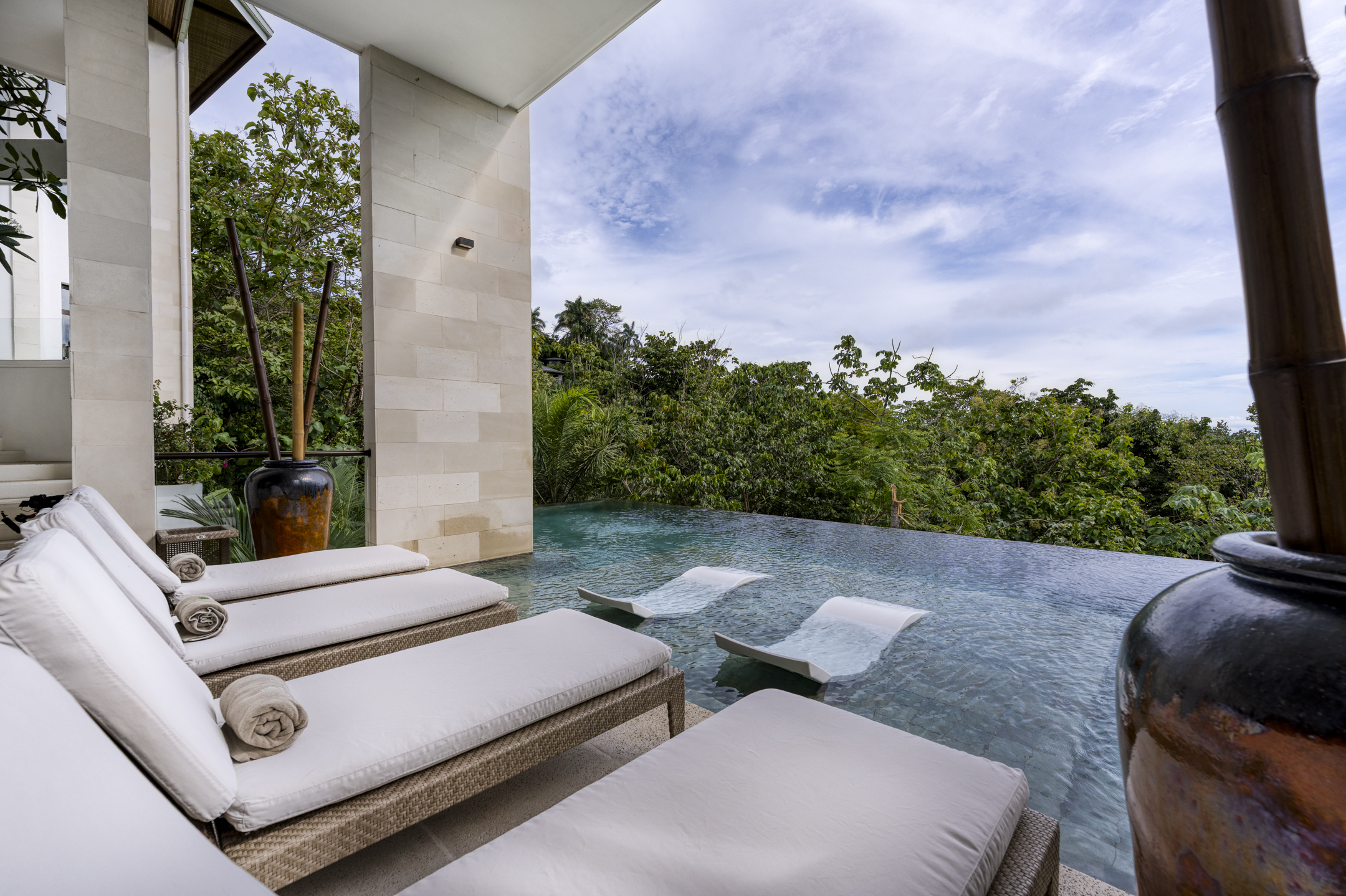 Manuel Antonio, Puntarenas, CR, 4 Bedrooms Bedrooms, ,6 BathroomsBathrooms,Residential,For Sale,1877322
