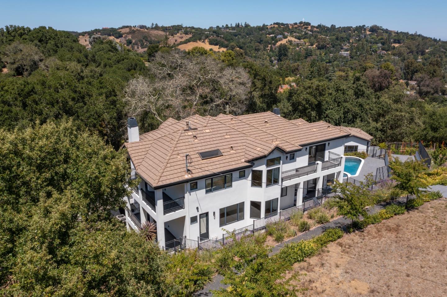 Woodside, California, 94062, United States, 4 Bedrooms Bedrooms, ,5 BathroomsBathrooms,Residential,For Sale,1911860