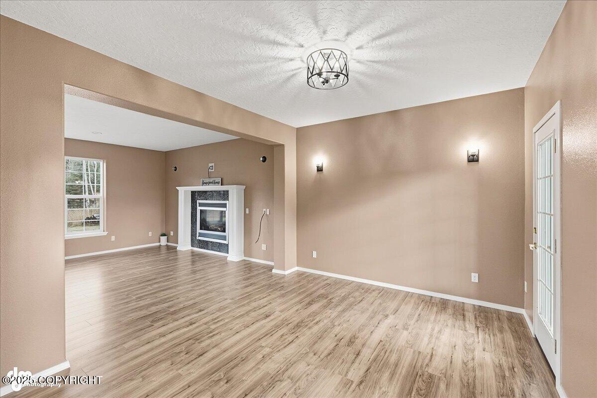 Sterling, Alaska, 99672, United States, 4 Bedrooms Bedrooms, ,3 BathroomsBathrooms,Residential,For Sale,1974036