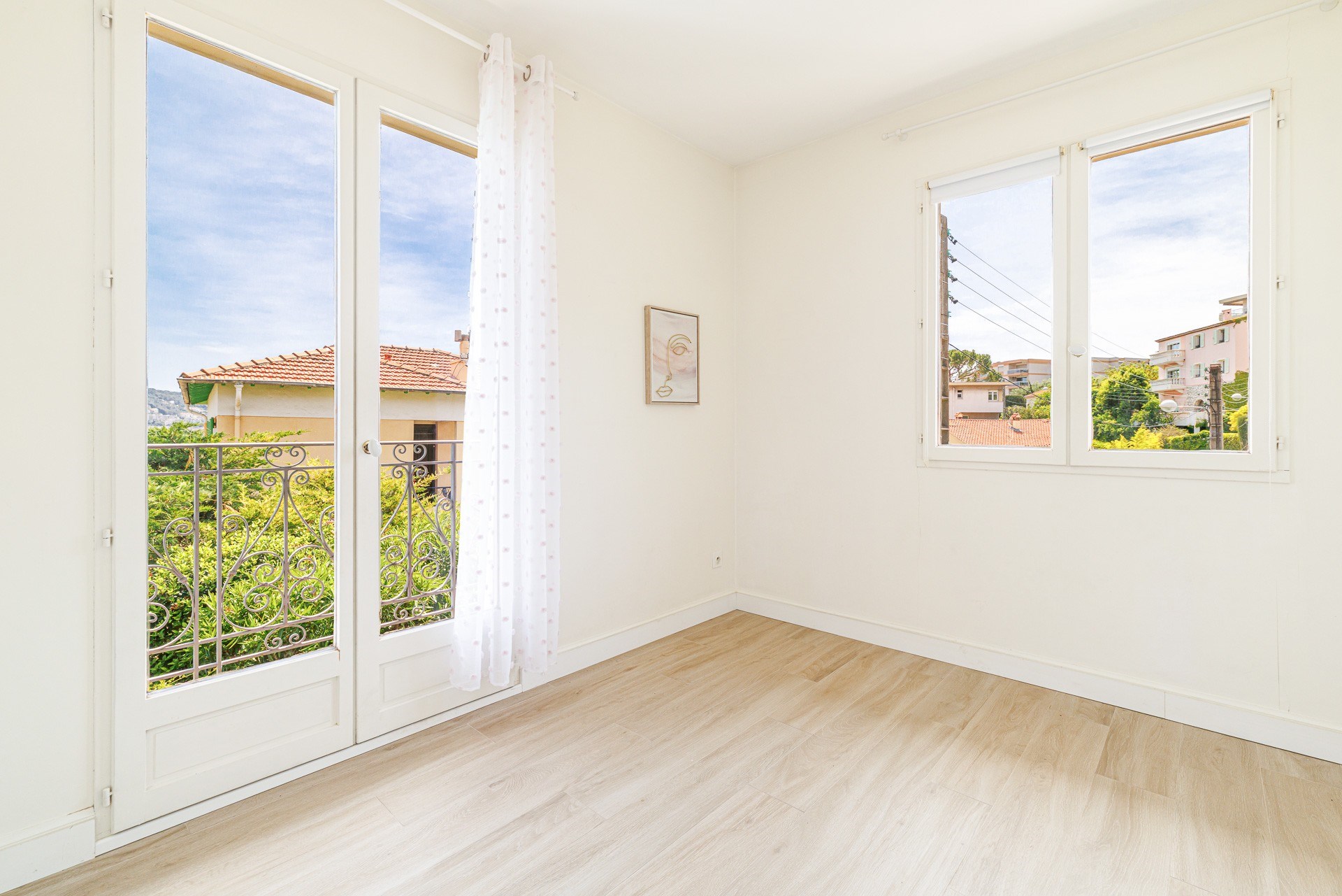  Nice Cimiez property with main house, 9 rental units, pool and large garage inv… - 物件實景