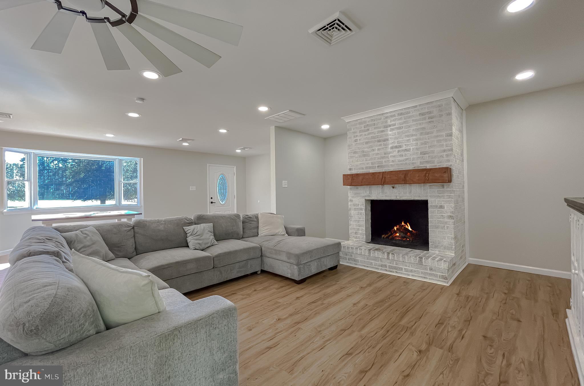 Hollywood, Maryland, 20636, United States, 3 Bedrooms Bedrooms, ,2 BathroomsBathrooms,Residential,For Sale,1978416