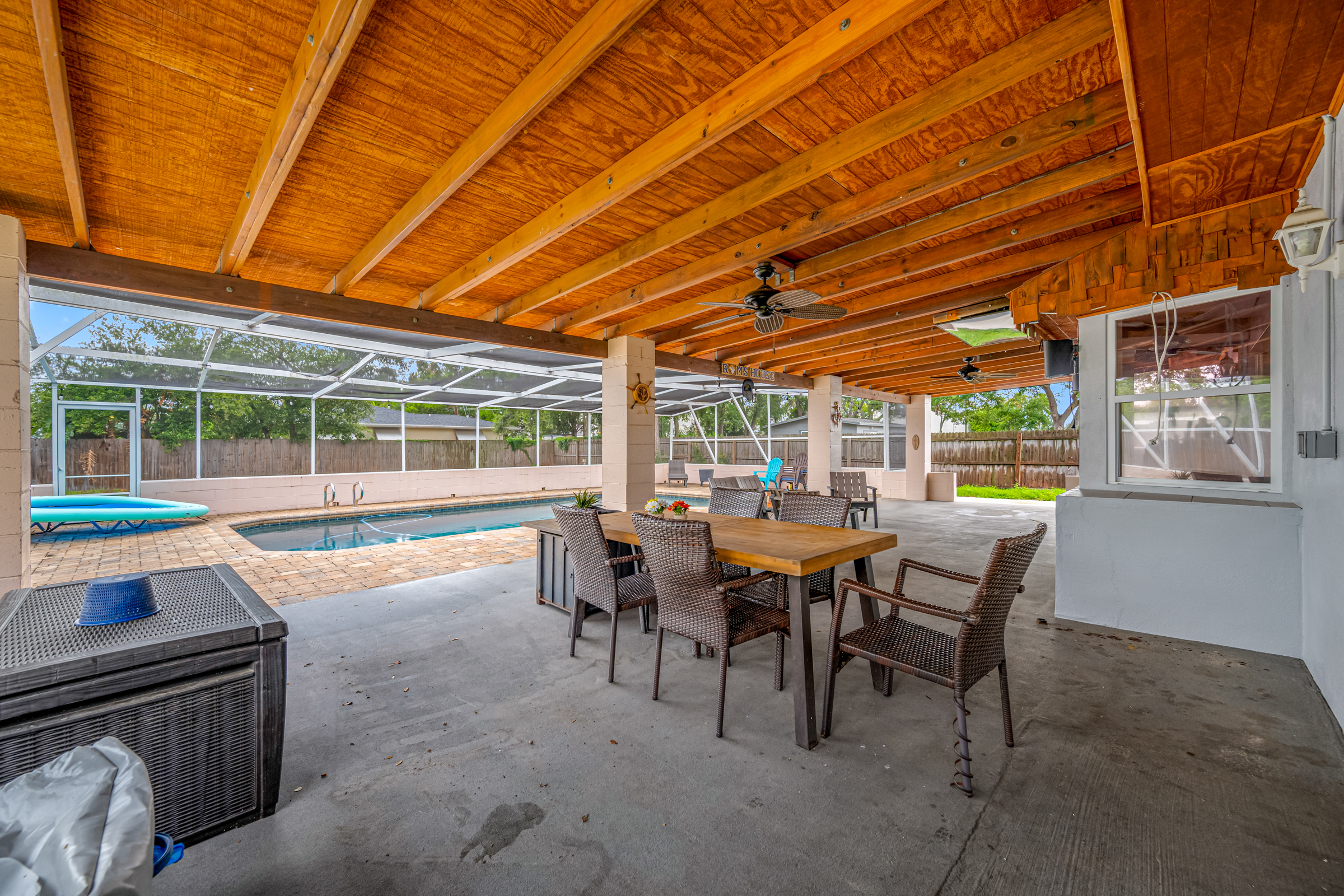 Clearwater, Florida, 33764, United States, 3 Bedrooms Bedrooms, ,2 BathroomsBathrooms,Residential,For Sale,1879424