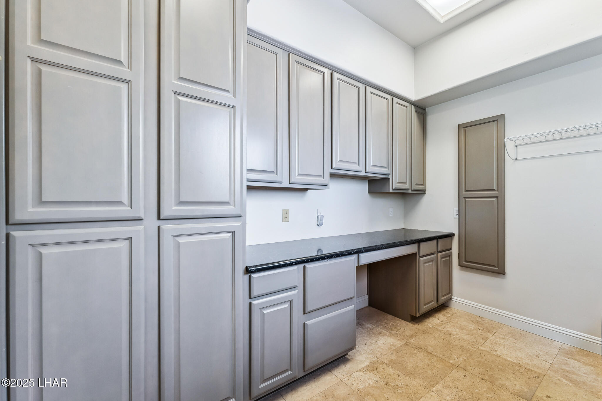Lake Havasu City, Arizona, 86406, United States, 4 Bedrooms Bedrooms, ,2 BathroomsBathrooms,Residential,For Sale,1901337