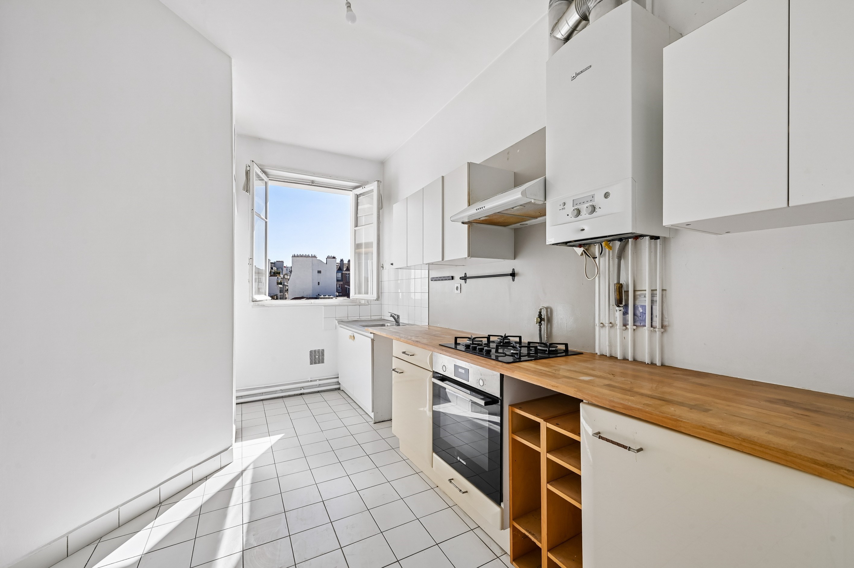  4-Room Apartment Requiring Renovation - Neuilly-sur-Seine - 物件實景