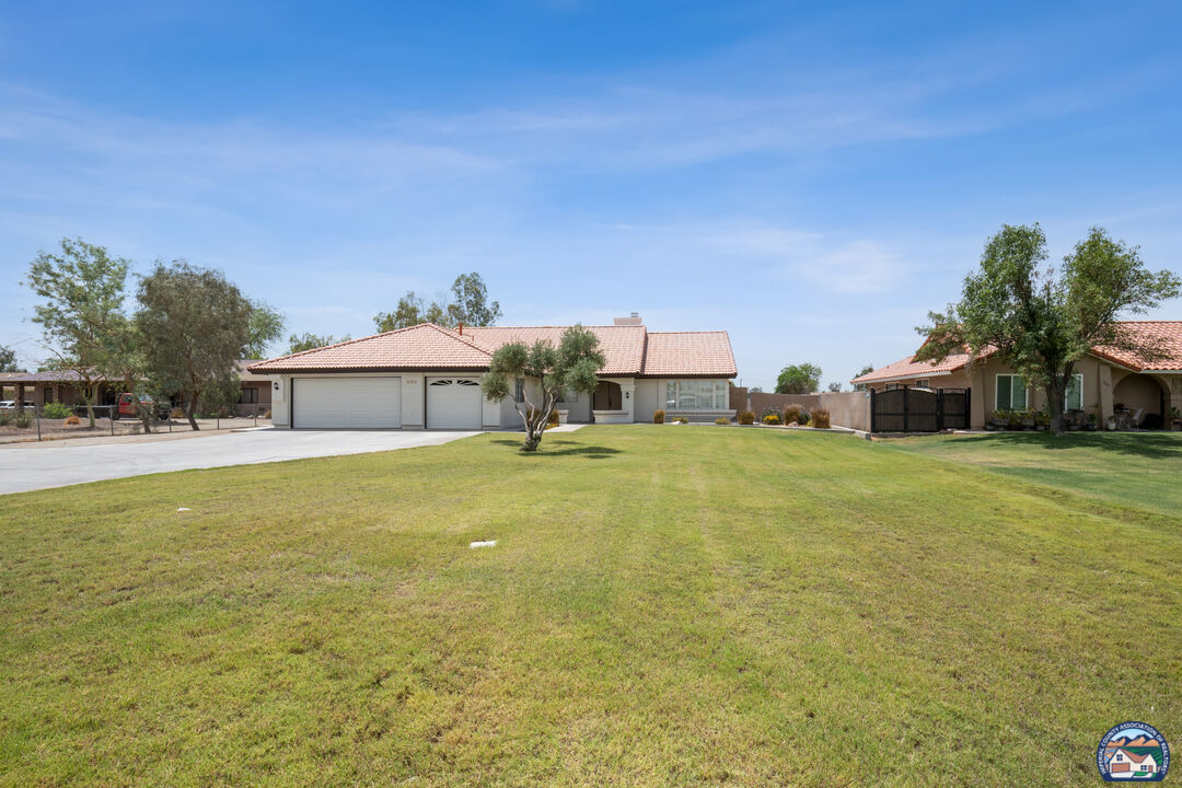 El Centro, California, 92243, United States, 4 Bedrooms Bedrooms, ,3 BathroomsBathrooms,Residential,For Sale,1838686