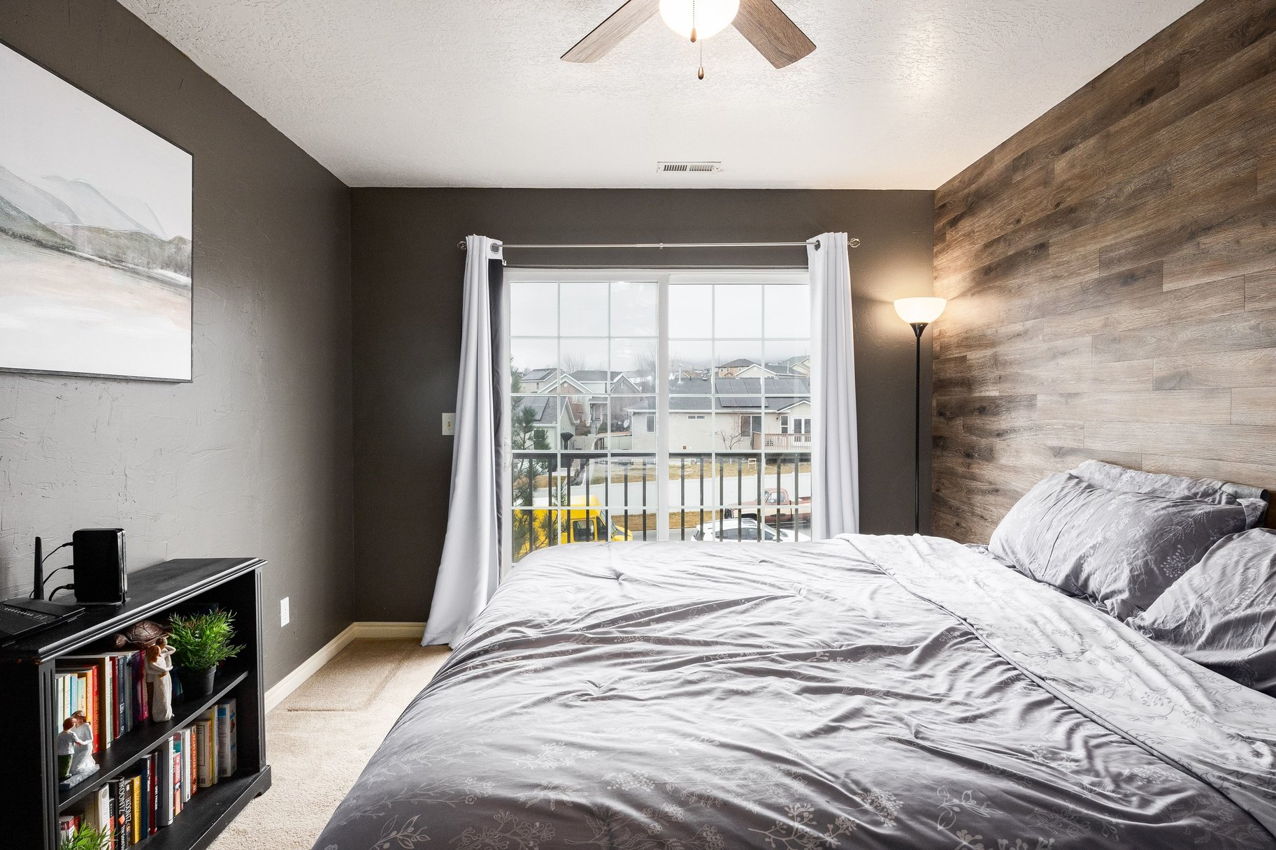  Quiet 3-Bed Condo Near Schools & Parks - 物件實景