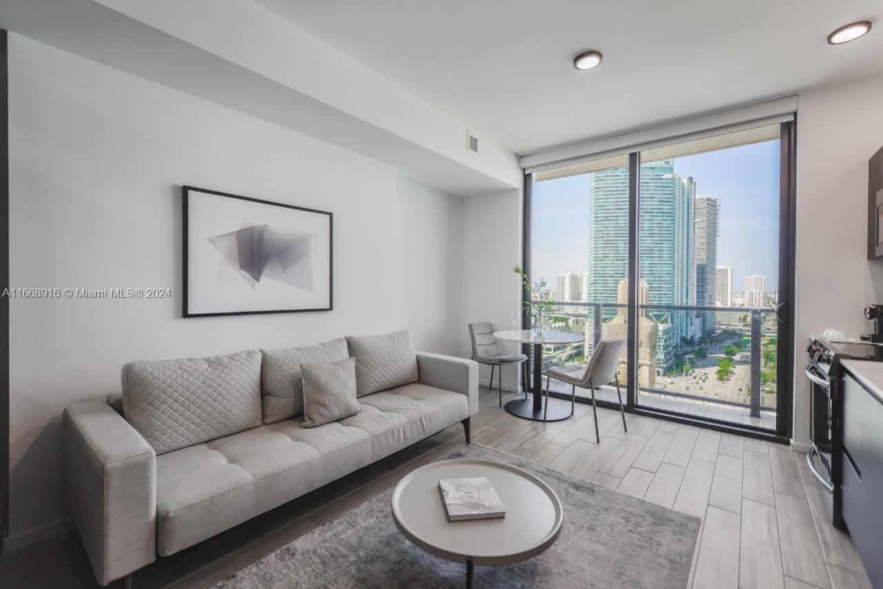 398 NE 5th St Unit 1708, Miami, Florida, 33132, United States, 1 Bedroom Bedrooms, ,1 BathroomBathrooms,Residential,For Sale,398 NE 5th St Unit 1708,1632142