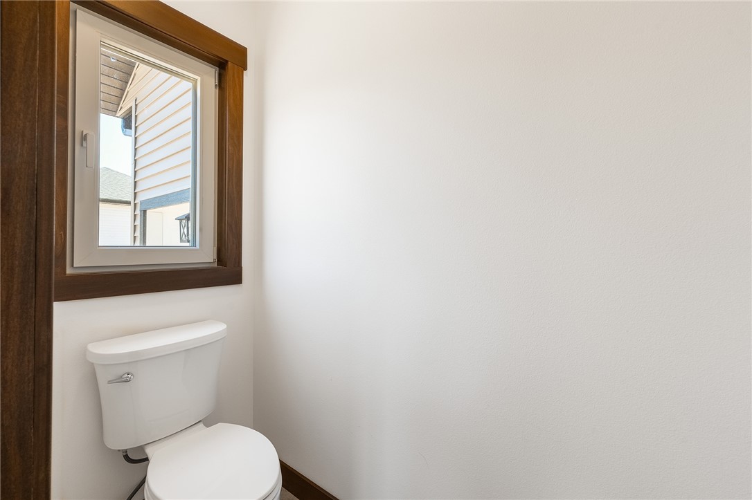 Chippewa Falls, Wisconsin, 54729, United States, 5 Bedrooms Bedrooms, ,3 BathroomsBathrooms,Residential,For Sale,1795150