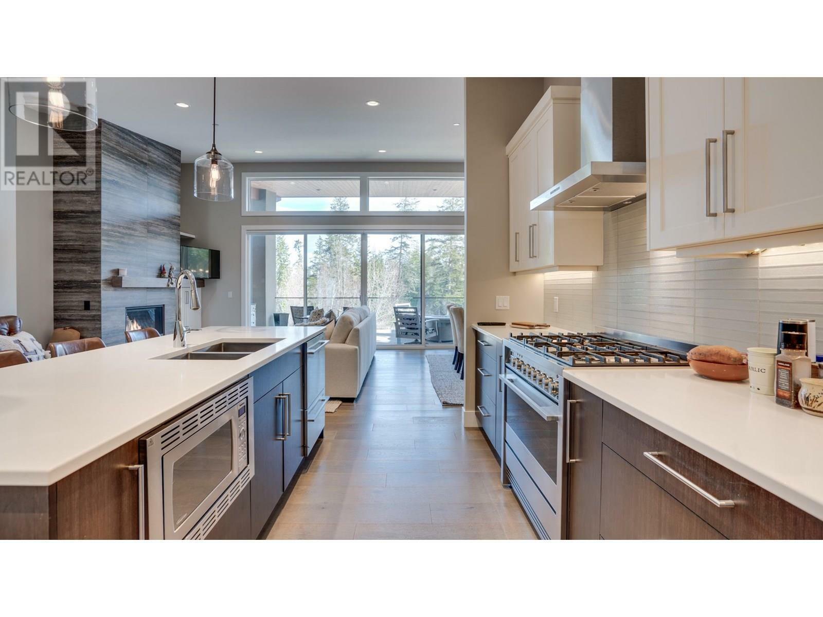 VERNON, British Columbia, V1H 2L7, CA, 3 Bedrooms Bedrooms, ,2 BathroomsBathrooms,Residential,For Sale,1838492