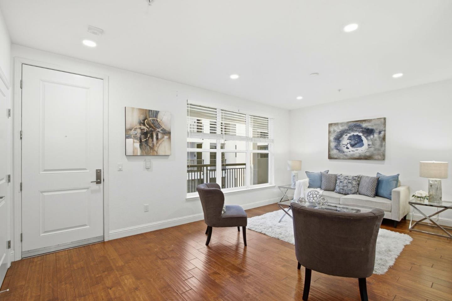 Santa Clara, California, 95051, United States, 2 Bedrooms Bedrooms, ,2 BathroomsBathrooms,Residential,For Sale,1989237