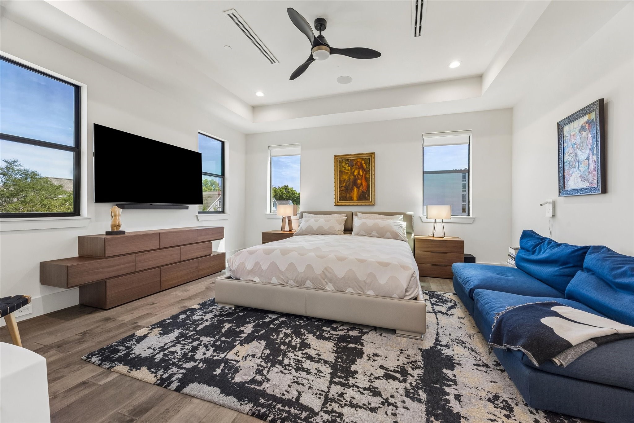  2435 Sheridan Street - 物件實景