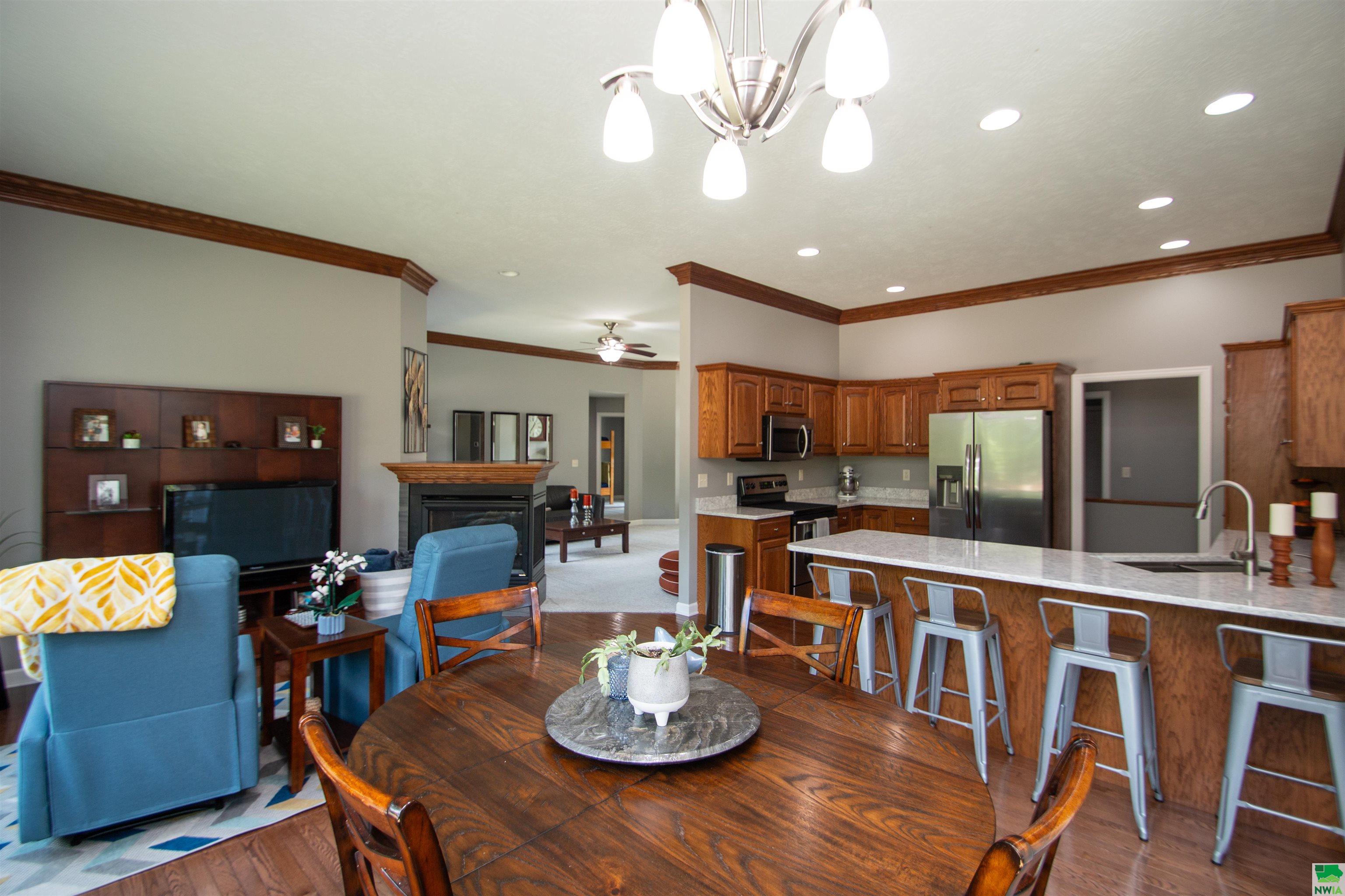 Dakota Dunes, South Dakota, 57049, United States, 4 Bedrooms Bedrooms, ,3 BathroomsBathrooms,Residential,For Sale,1937914
